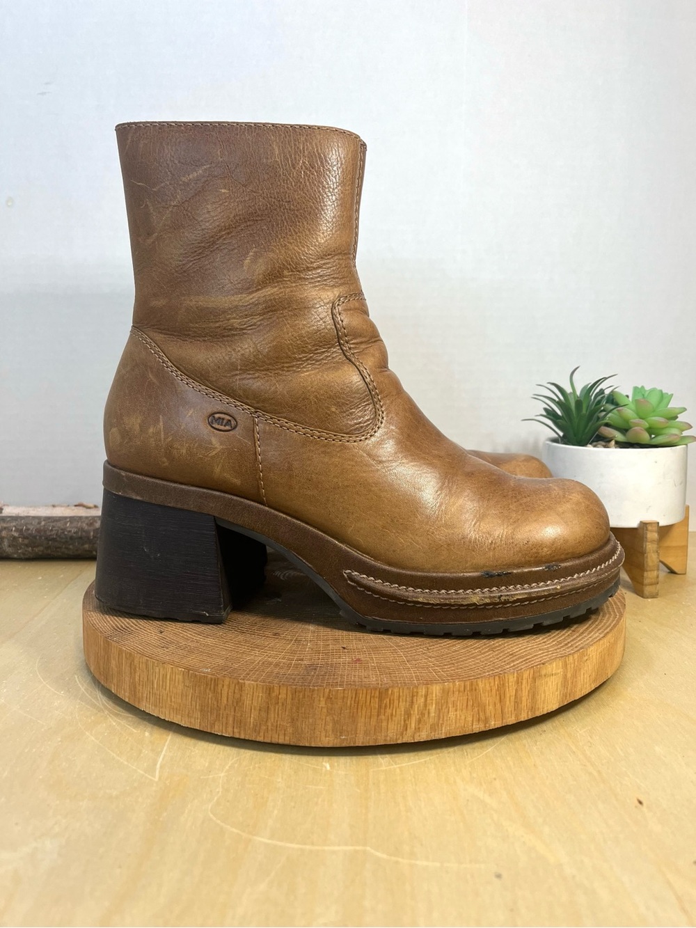 Vintage MIA Brown Leather Chunky Heel Boots - Made in Brazil - Size 10